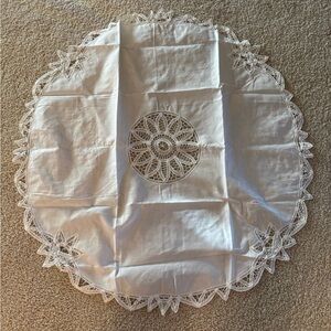 Elegant White Lace vintage battenburg table topper